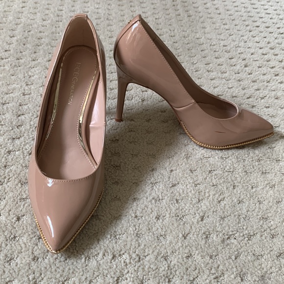 BCBGeneration Pumps - Picture 5 of 11